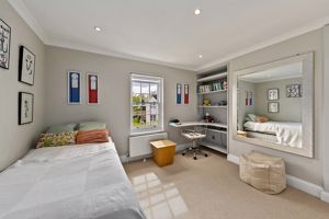 Bedroom- click for photo gallery